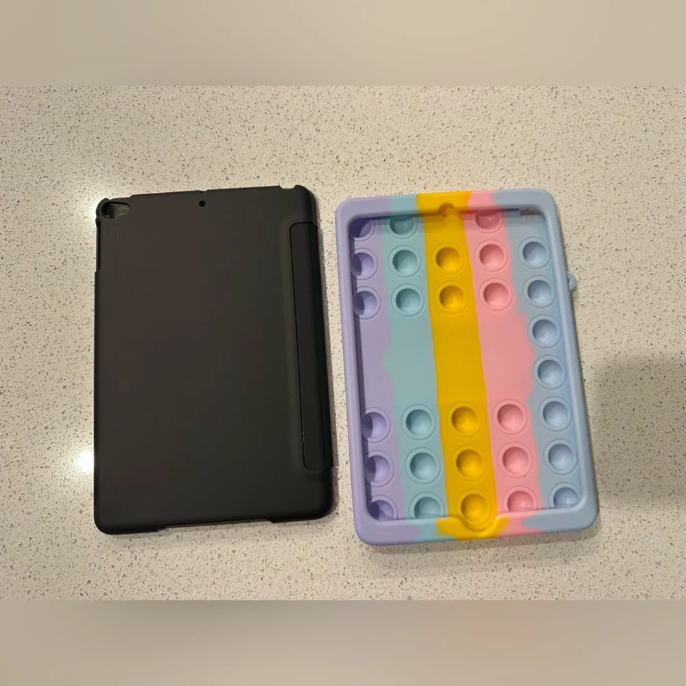 ipad mini 4 case cover Black Multicolored Lot Of 2